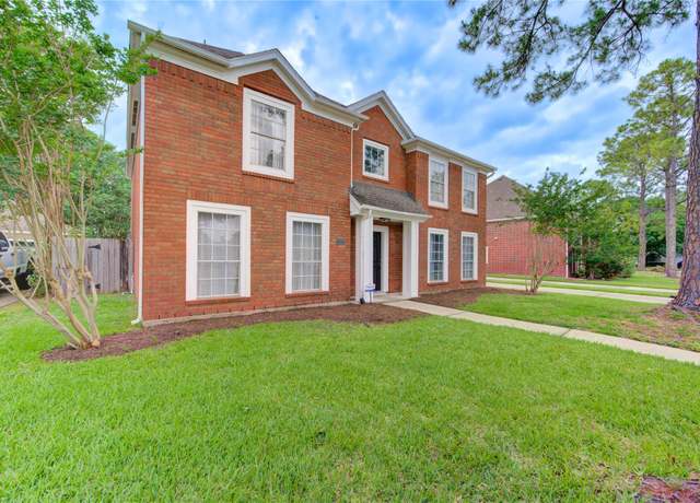Property at 1322 Village Garden Dr, Missouri City, TX 77459, 4 beds, 2.5 baths