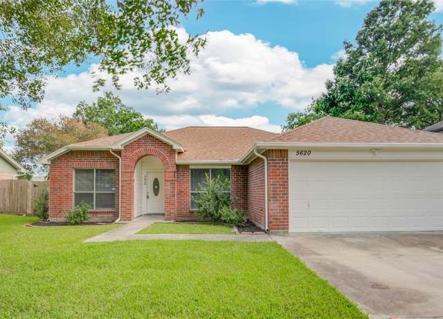 Property at 5620 Winding Brook Dr, Dickinson, TX 77539, 4 beds, 2 baths