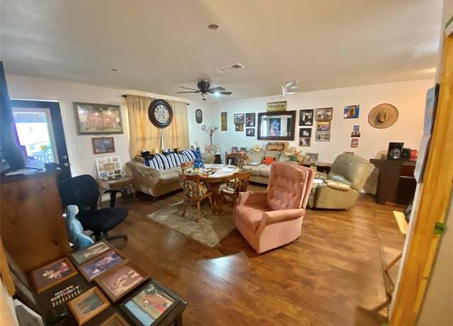 Property at 341 Avenue B, Van Vleck, TX 77482, 2 beds, 1 bath