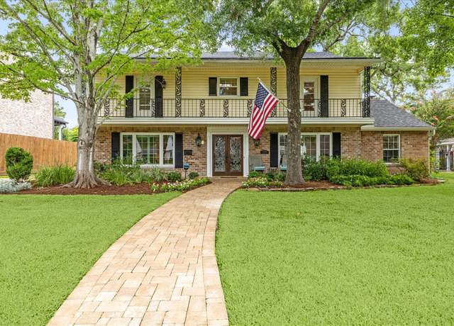 Property at 14330 Carolcrest Dr, Houston, TX 77079, 4 beds, 2.5 baths