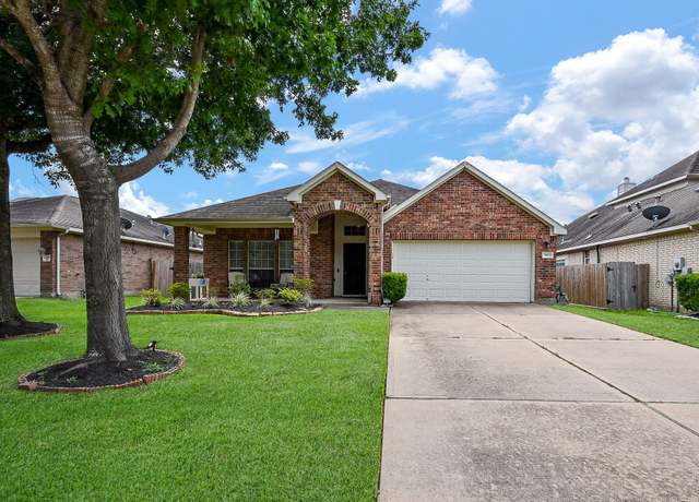 Property at 18019 Willow Cliff Ln, Cypress, TX 77433, 3 beds, 2 baths