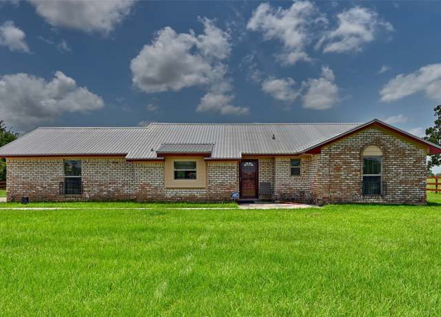 Property at 32634 Fm 1736 Rd, Hempstead, TX 77445, 3 beds, 2 baths