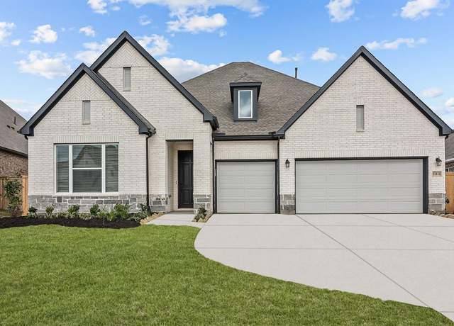 Property at 21811 Oakwood Dr, Waller, TX 77484, 4 beds, 3 baths