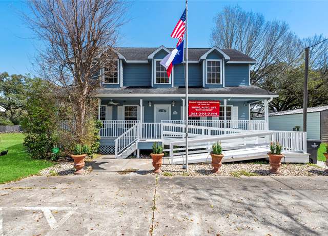 Property at 1324 Avenue D, Katy, TX 77493, 6 beds, 2 baths