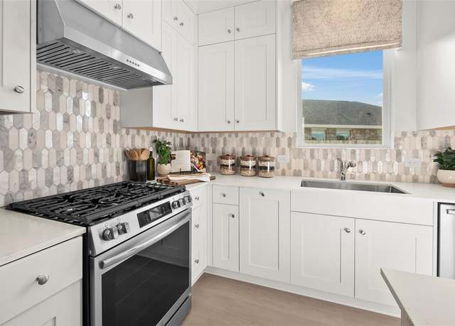 Property at 20026 Venetian Waters Dr, Hockley, TX 77447, 3 beds, 2.5 baths