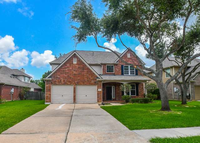 Property at 1311 Summer Forest Dr, Sugar Land, TX 77479, 5 beds, 2.5 baths