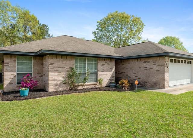 Property at 220 Casey Rd, Lufkin, TX 75901, 4 beds, 2 baths