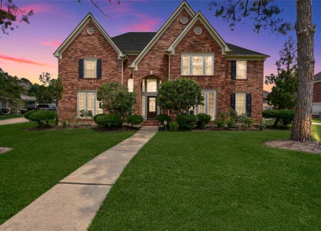 Property at 3319 Cumberland Dr, Missouri City, TX 77459, 5 beds, 3.5 baths