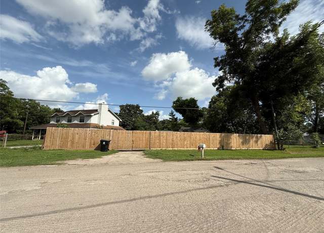 Property at 4302 Banner Dr, Houston, TX 77013, 2 beds, 1 bath