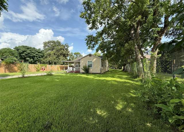 Property at 4302 Banner Dr, Houston, TX 77013, 2 beds, 1 bath