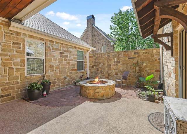 Property at 3305 Durant Ct, Bryan, TX 77802, 4 beds, 3 baths