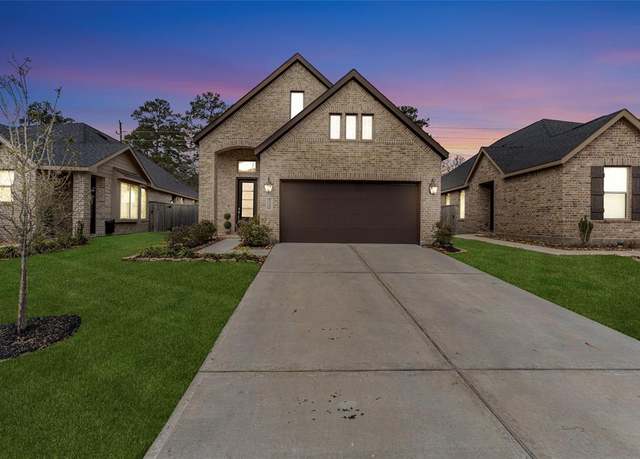 Property at 35448 Woodtrace Cir, Pinehurst, TX 77362, 4 beds, 3.5 baths