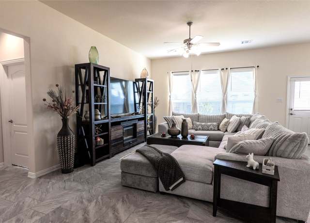 Property at 13301 Suntail Ct, Texas City, TX 77568, 3 beds, 2 baths