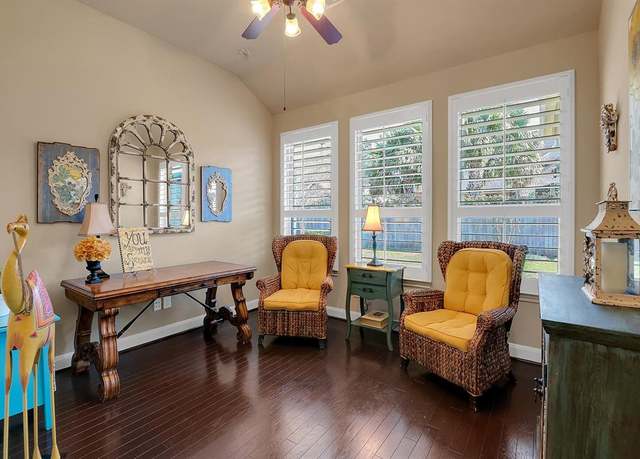 Property at 18 Homed Lark Pl, Spring, TX 77389, 4 beds, 2.5 baths