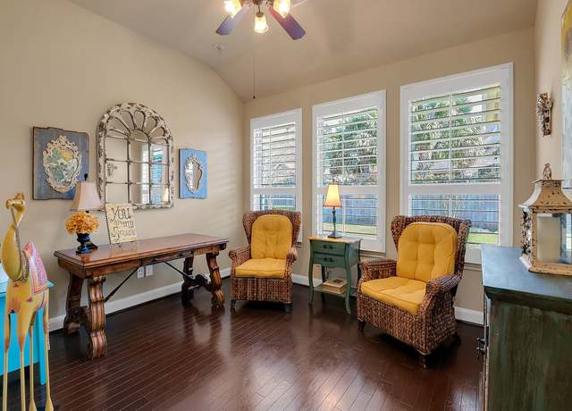 Property at 18 Homed Lark Pl, Spring, TX 77389, 4 beds, 2.5 baths