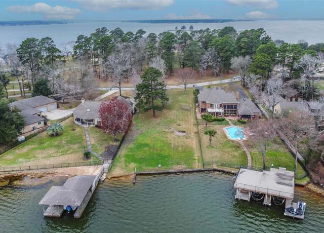 Property at 9566 Escondido Dr, Willis, TX 77318