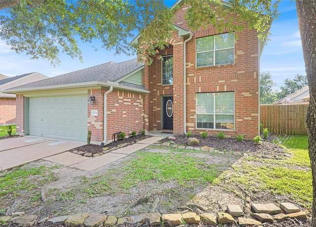 Property at 4204 Seminole Dr, Pearland, TX 77584, 4 beds, 2.5 baths