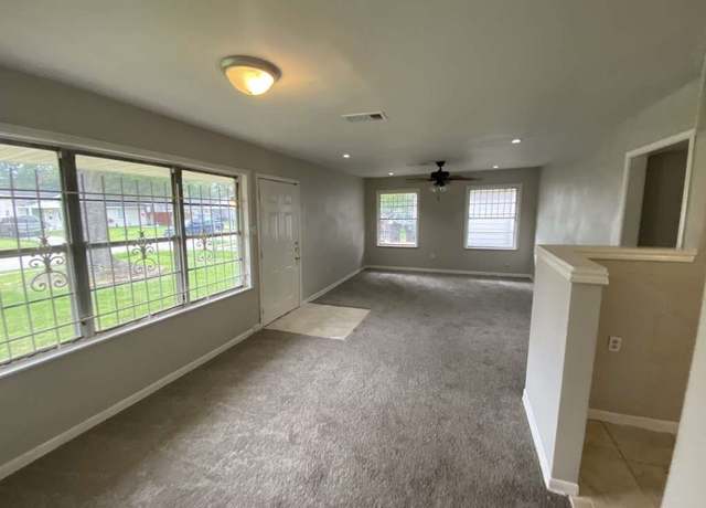 Property at 5322 Dewberry St, Houston, TX 77021, 3 beds, 1.5 baths