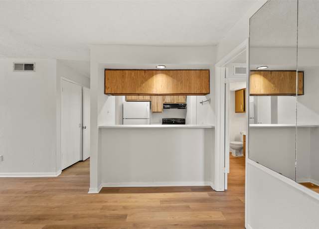 Property at 1516 Bay Area Blvd Unit Q1, Houston, TX 77058, 2 beds, 1.5 baths