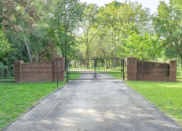 Property at 13141 Nicholson Rd, Conroe, TX 77303, 4 beds, 3.5 baths