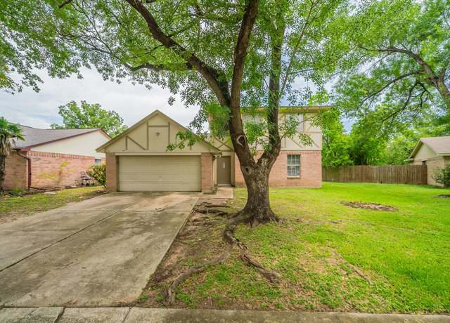 Property at 10006 Peachridge Dr, Houston, TX 77070, 3 beds, 2.5 baths