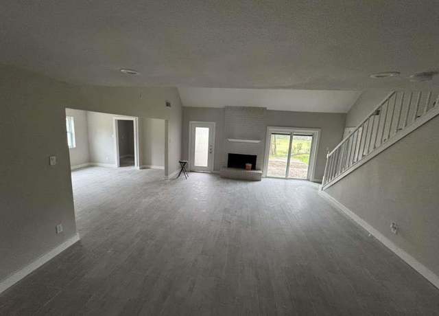 Property at 529 Brandon Rd, Conroe, TX 77302, 4 beds, 2.5 baths
