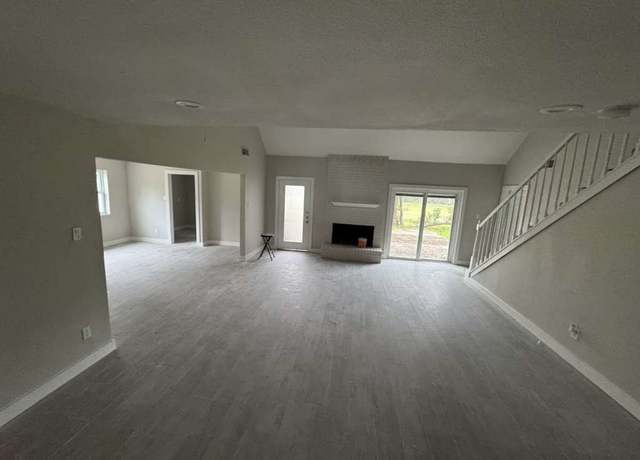 Property at 529 Brandon Rd, Conroe, TX 77302, 4 beds, 2.5 baths