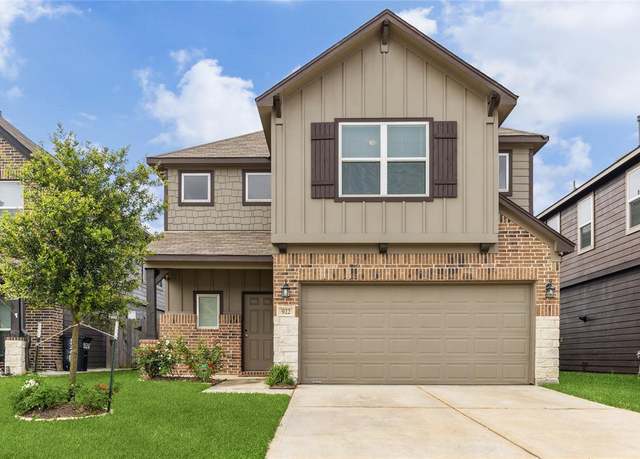 Property at 922 Steel Blue Dr, Houston, TX 77073, 3 beds, 2.5 baths