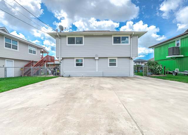 Property at 834 Marlin St, Bayou Vista, TX 77563, 3 beds, 2 baths
