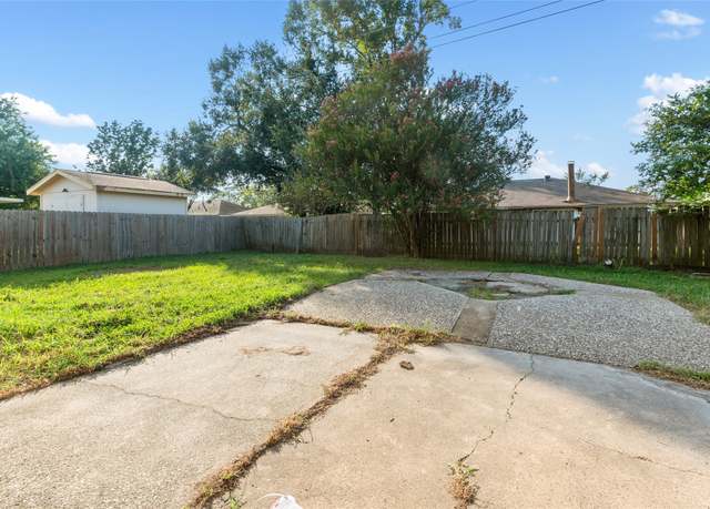 Property at 2619 Goldspring Ln, Spring, TX 77373, 3 beds, 2 baths