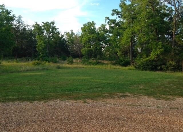 Property at 201 & 109 Spreading Oak Cir, Somerville, TX 77879