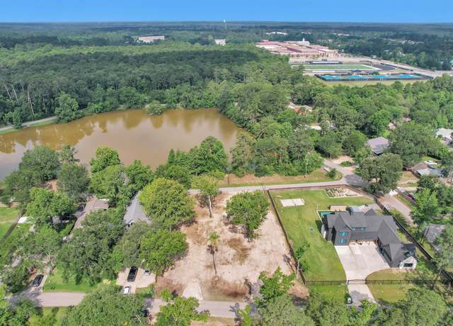 Property at 17612 White Perch Lake Dr, Conroe, TX 77384