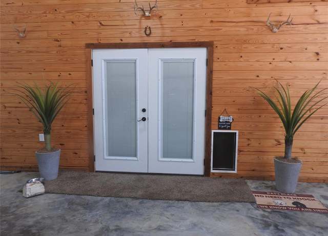 Property at 45 W Sierra Rd, Coldspring, TX 77331, 1 bed, 1.5 baths