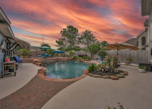 Property at 1415 Kennoway Park Dr, Spring, TX 77379, 6 beds, 4 baths