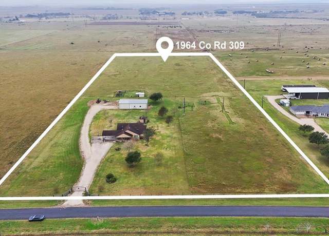 Property at 1964 County Road 309, Louise, TX 77455, 3 beds, 2 baths