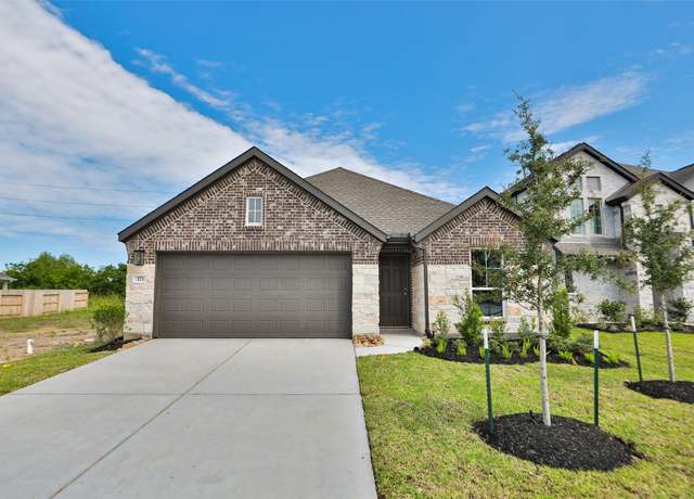 Property at 371 Ice Shore Trl, Dayton, TX 77535, 4 beds, 2 baths