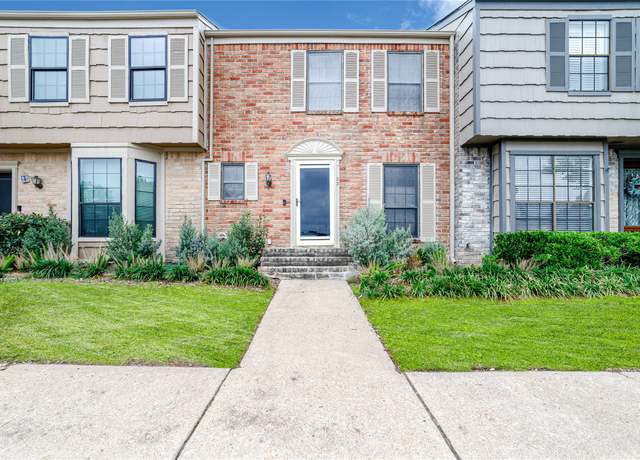 Property at 7505 Memorial Woods Dr #23, Houston, TX 77024, 2 beds, 2.5 baths