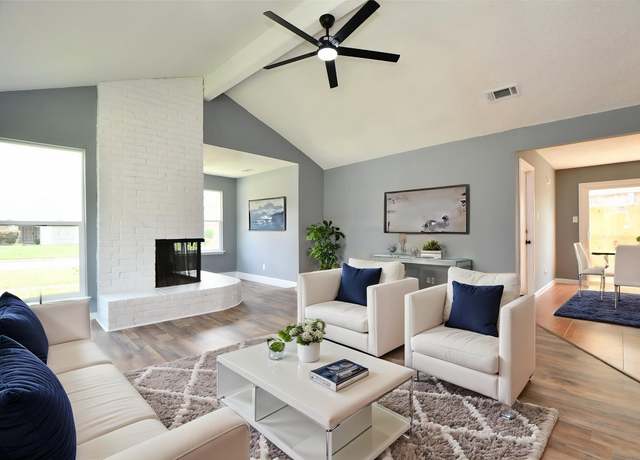 Property at 17022 Quail Park Dr, Missouri City, TX 77489, 3 beds, 2 baths