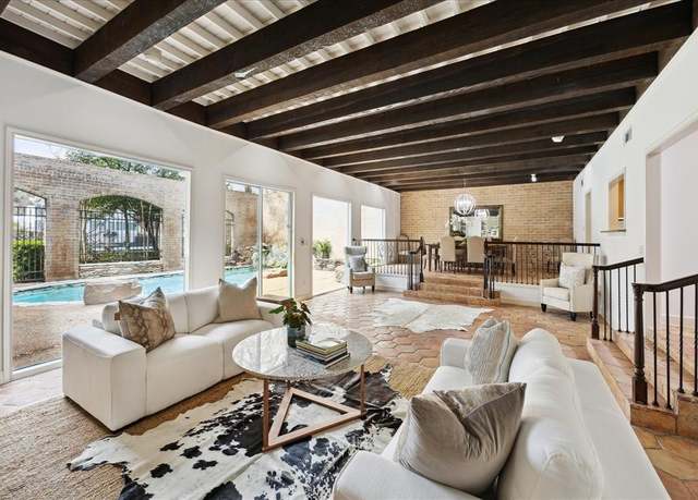 Property at 8 Woodstone St, Houston, TX 77024, 4 beds, 5 baths