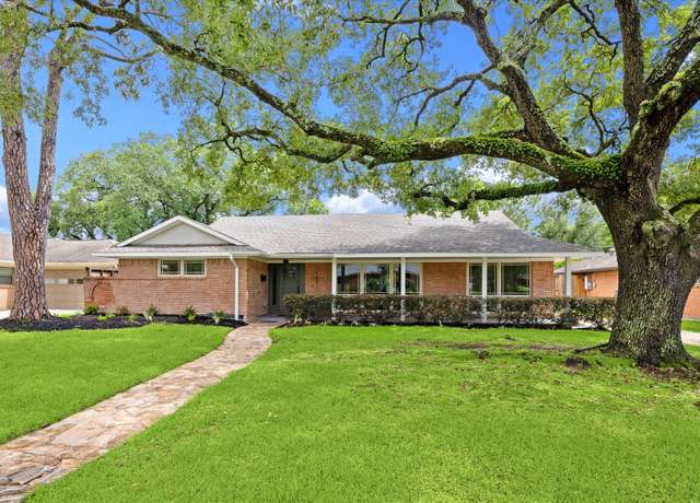 Property at 4601 Creekbend Dr, Houston, TX 77035, 3 beds, 2 baths
