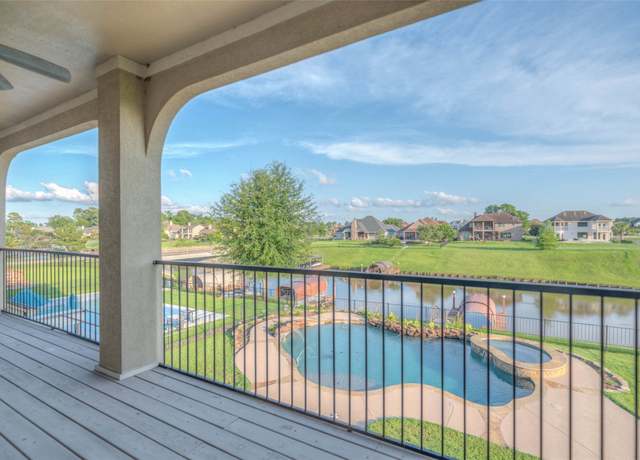 Property at 11592 Grand Pine Dr, Montgomery, TX 77356, 4 beds, 3 baths