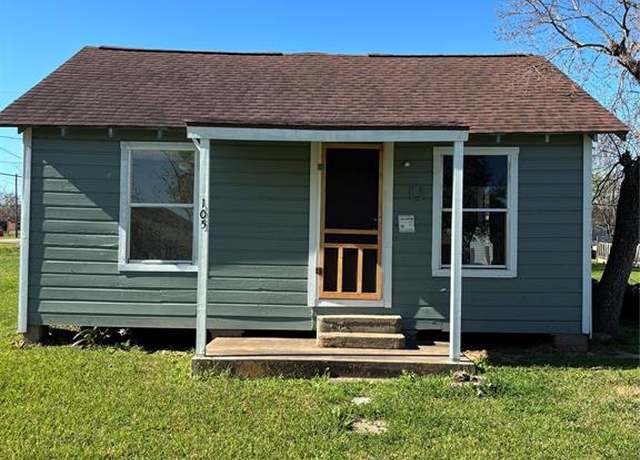 Property at 105 N Avenue D, Freeport, TX 77541, 3 beds, 1 bath