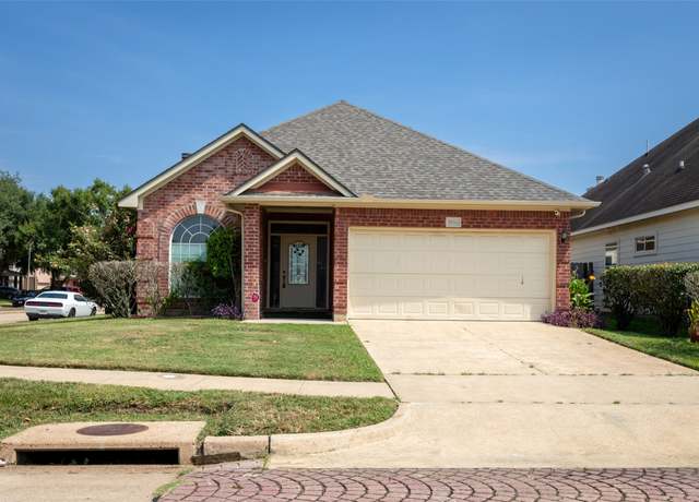Property at 1934 Shady Oaks Ct, Missouri City, TX 77489, 3 beds, 2 baths
