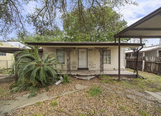 Property at 10521 Palestine St, Houston, TX 77029, 1 bath