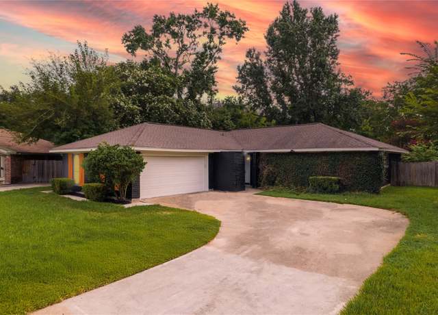 Property at 18022 Blundell Dr, Spring, TX 77388, 4 beds, 2 baths