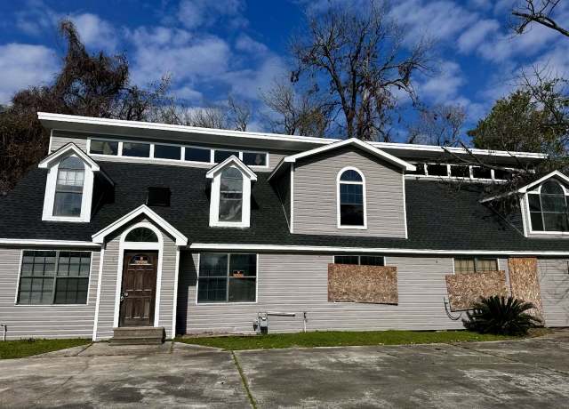 Property at 7327 Ley Rd, Houston, TX 77028, 12 beds, 2.5 baths