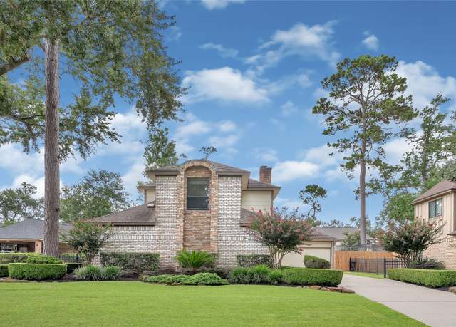 Property at 7526 17th Green Dr, Humble, TX 77346, 4 beds, 2.5 baths