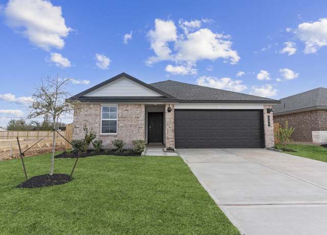 Property at 407 Amy St, Angleton, TX 77515, 4 beds, 2.5 baths