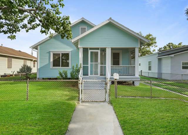 Property at 4924 Avenue Q, Galveston, TX 77551, 2 beds, 1 bath