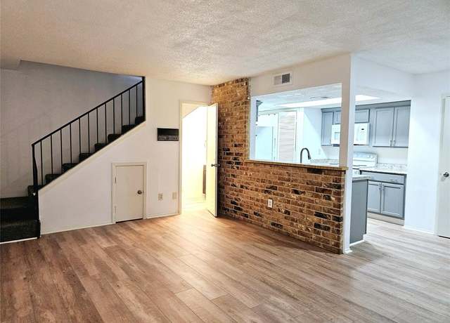 Property at 5670 Birchmont Dr Unit C, Houston, TX 77091, 2 beds, 1.5 baths